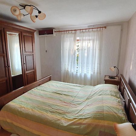 Апартаменты Casa Prodan Бузет Экстерьер фото