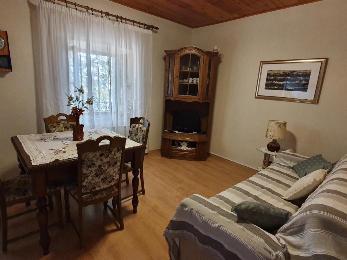 Апартаменты Casa Prodan Бузет Экстерьер фото